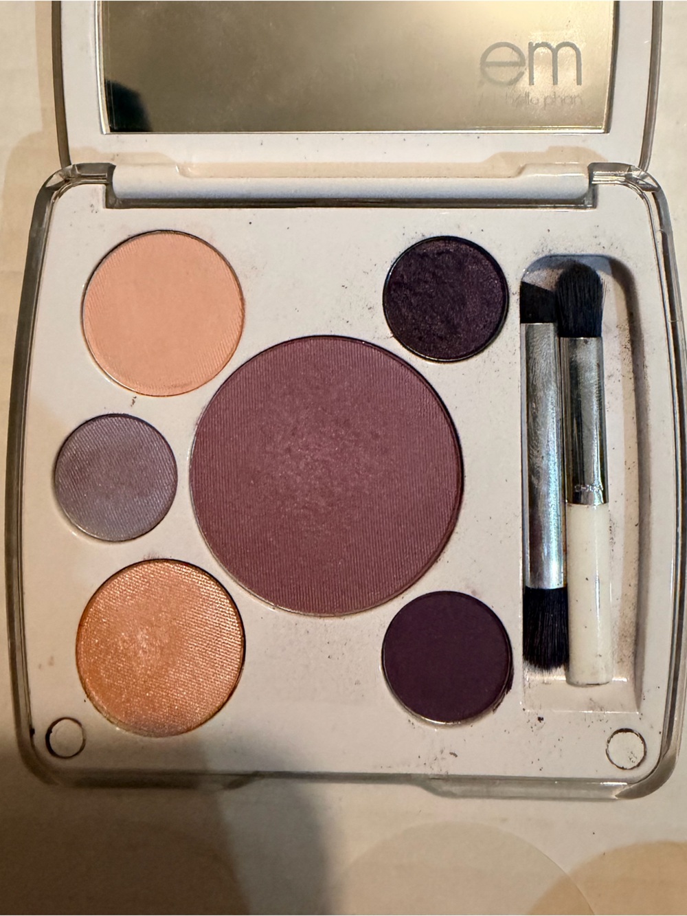 Eyeshadow Palette  Tokyo plums by Michelle Pham